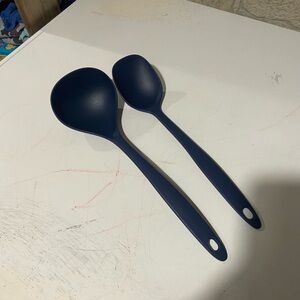 FREE Set of 2 Navy Blue Kitchen Spoons